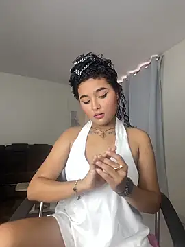 ladulcemary  online show from May 2026 08:06:01 PM