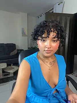 ladulcemary  online show from May 2026 01:57:16 AM