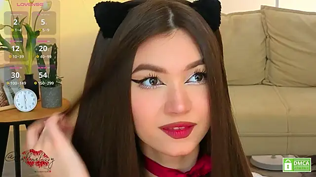 oliviaah  online show from March 2026 03:15:01 PM