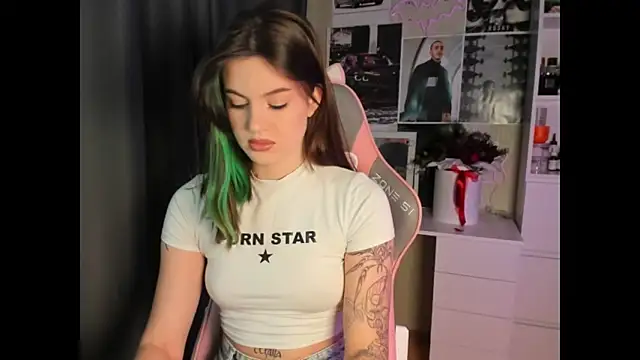 NikkieKitty online show from January 2026 11:59:02 AM