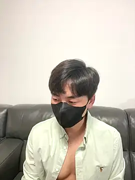 Snapshot of kimze7 chatting on December 2025 03:08:01 PM kimze7 online show from December 2025 03:08:01 PM