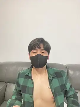 Snapshot of kimze7 chatting on January 2026 02:44:01 PM kimze7 online show from January 2026 02:44:01 PM