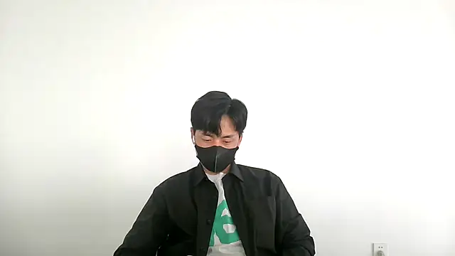 kimze7 online show from May 2026 02:51:02 AM