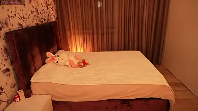 Snapshot of ChloeSpark chatting on February 2026 07:21:02 PM ChloeSpark online show from February 2026 07:21:02 PM