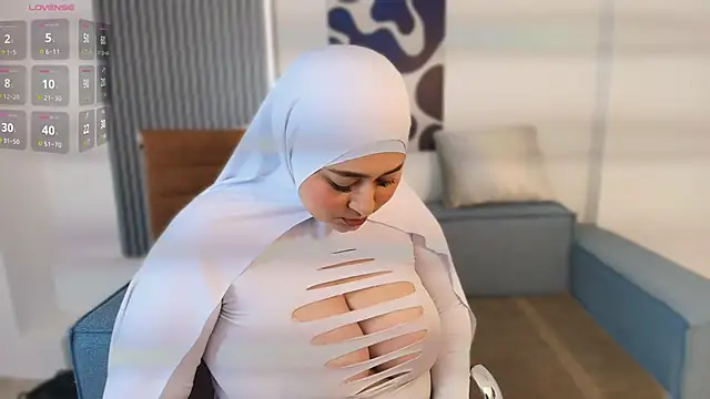 Snapshot of Zalma_eva chatting on December 2025 11:05:01 AM Zalma eva online show from December 2025 11:05:01 AM