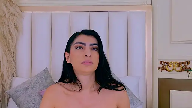 NinnaPiers online show from June 2026 11:27:02 AM