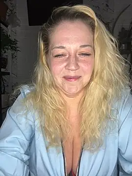 JenniferCarmen online show from March 2026 02:06:02 PM