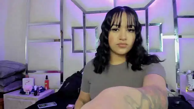IssysLeBlanc online show from July 2026 07:12:02 PM