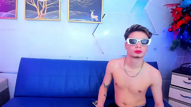 Snapshot of Alex_jeins_at chatting on December 2025 04:08:01 AM Alex jeins at online show from December 2025 04:08:01 AM