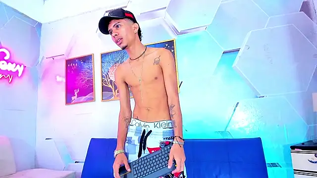 Snapshot of Alex_jeins_at chatting on January 2026 02:10:01 PM Alex jeins at online show from January 2026 02:10:01 PM