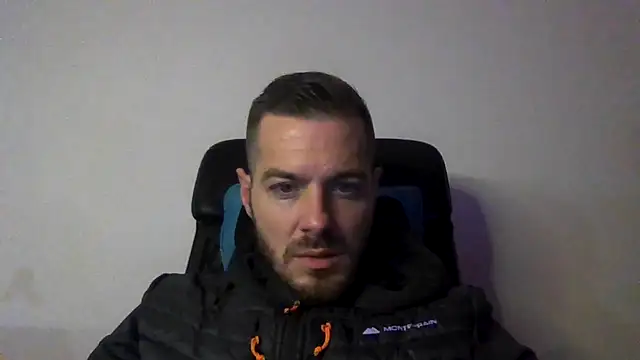 Snapshot of cheekycherryx chatting on December 2025 02:06:02 AM cheekycherryx online show from December 2025 02:06:02 AM