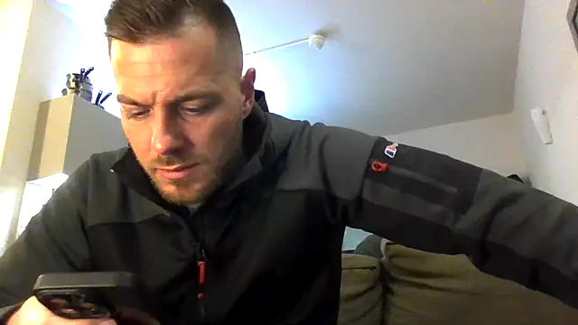 Snapshot of cheekycherryx chatting on February 2026 12:23:01 AM cheekycherryx online show from February 2026 12:23:01 AM