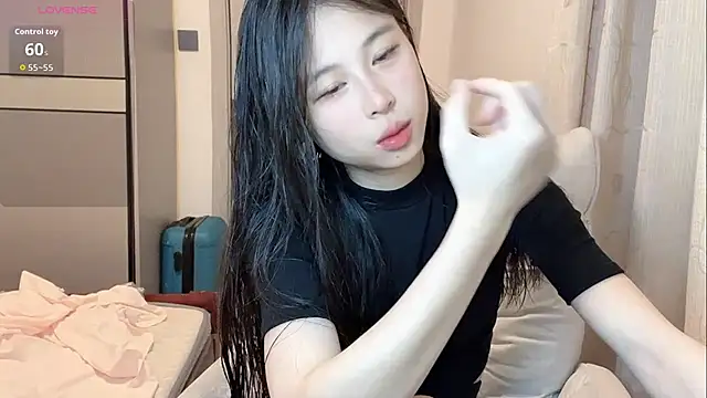 Snapshot of tiantian-160 chatting on May 2026 02:51:01 AM tiantian-160 online show from May 2026 02:51:01 AM