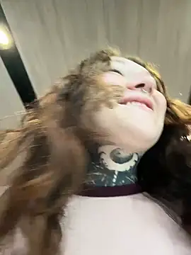 Snapshot of FionaMurr chatting on January 2026 03:21:02 AM FionaMurr online show from January 2026 03:21:02 AM