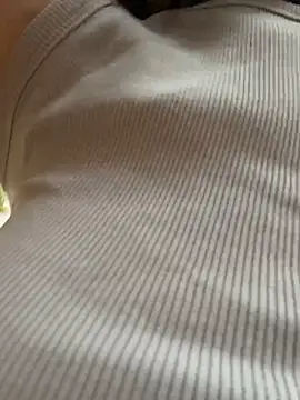 Snapshot of FionaMurr chatting on February 2026 03:44:02 AM FionaMurr online show from February 2026 03:44:02 AM