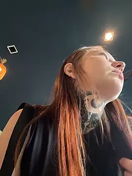 Snapshot of FionaMurr chatting on February 2026 04:44:02 AM FionaMurr online show from February 2026 04:44:02 AM