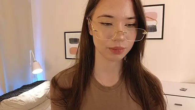 Snapshot of Marry_Colinn chatting on December 2025 10:23:02 AM Marry Colinn online show from December 2025 10:23:02 AM