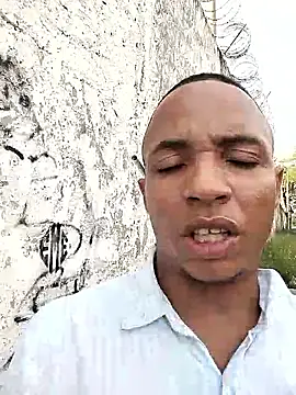 Andreskelly online show from February 2026 09:08:02 PM