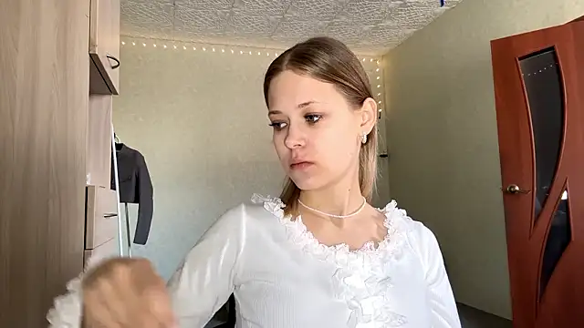 ZaidaSchwarten online show from February 2026 07:35:01 AM