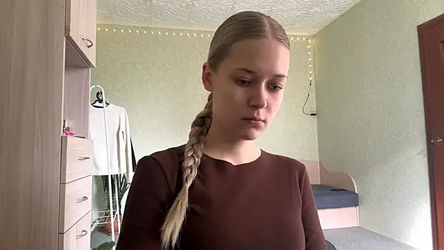Snapshot of ZaidaSchwarten chatting on May 2026 02:10:01 PM ZaidaSchwarten online show from May 2026 02:10:01 PM