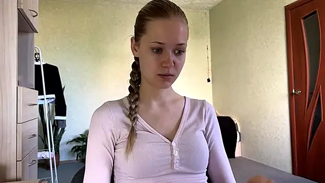 Snapshot of ZaidaSchwarten chatting on May 2026 05:15:02 AM ZaidaSchwarten online show from May 2026 05:15:02 AM