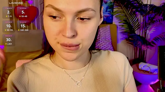 MaxinCarroll online show from May 2026 04:04:02 PM
