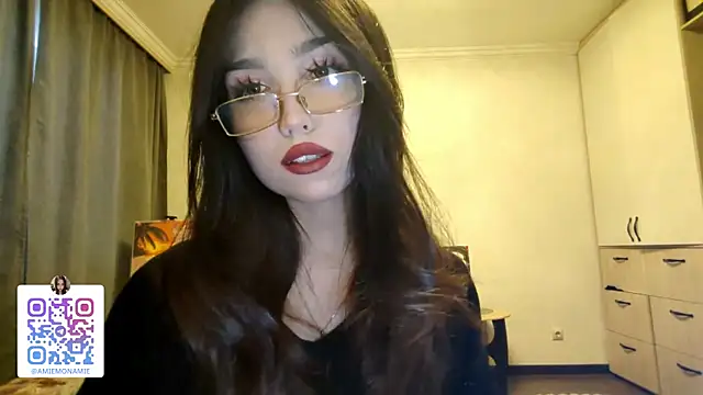 Qwami Amie online show from January 2026 09:58:02 AM