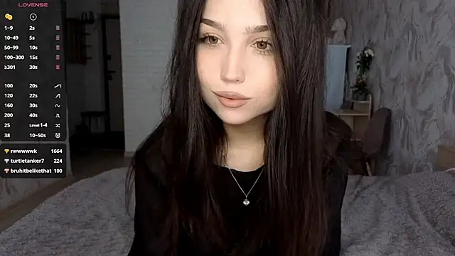 Qwami Amie online show from May 2026 10:36:01 AM