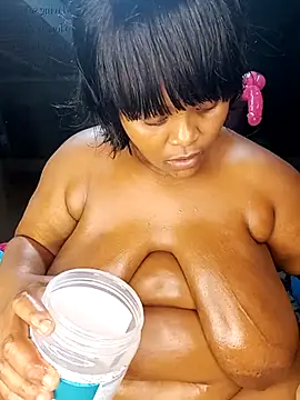 Snapshot of ChoklitBerryXX chatting on March 2026 09:21:01 PM ChoklitBerryXX online show from March 2026 09:21:01 PM