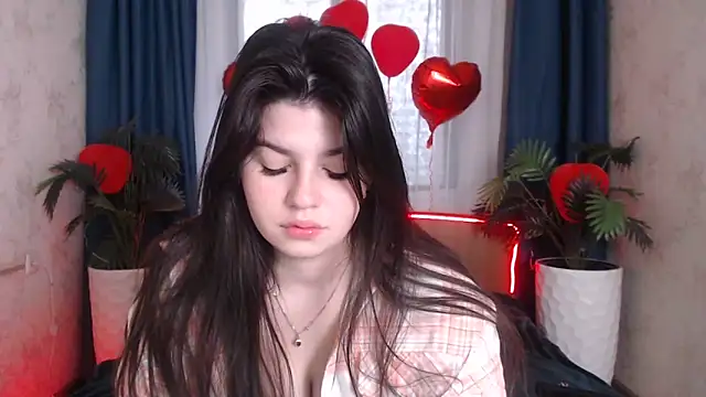 Snapshot of KisaModel chatting on February 2026 02:34:02 AM KisaModel online show from February 2026 02:34:02 AM