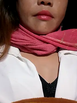 Snapshot of yana-zz chatting on December 2025 11:24:02 PM yana-zz online show from December 2025 11:24:02 PM