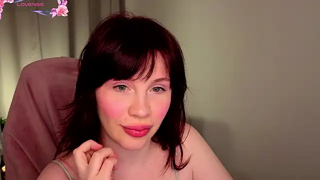 Snapshot of KellyMoussi chatting on February 2026 02:23:01 PM KellyMoussi online show from February 2026 02:23:01 PM