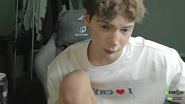 Snapshot of colestorm_ chatting on February 2026 09:41:01 PM colestorm online show from February 2026 09:41:01 PM