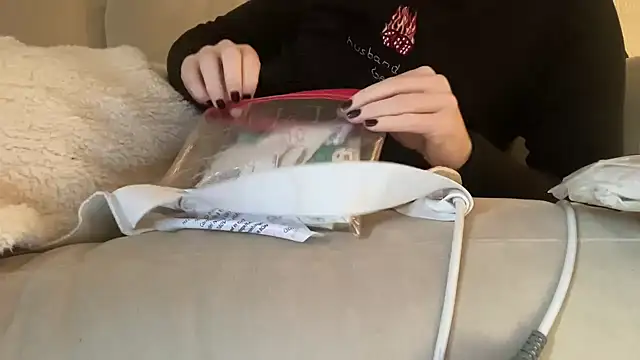 Snapshot of ijustturned18today chatting on December 2025 08:29:02 AM ijustturned18today online show from December 2025 08:29:02 AM