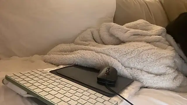 Snapshot of ijustturned18today chatting on January 2026 08:57:02 PM ijustturned18today online show from January 2026 08:57:02 PM