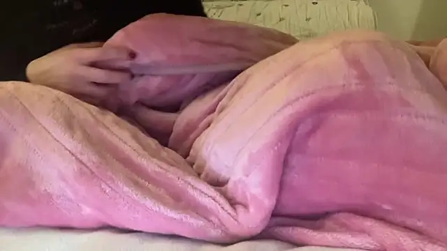 Snapshot of ijustturned18today chatting on February 2026 08:25:02 PM ijustturned18today online show from February 2026 08:25:02 PM