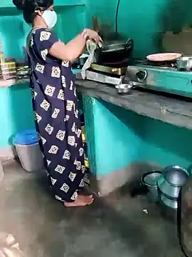 Snapshot of Cuple_masti72 chatting on May 2026 01:56:01 AM Cuple masti72 online show from May 2026 01:56:01 AM