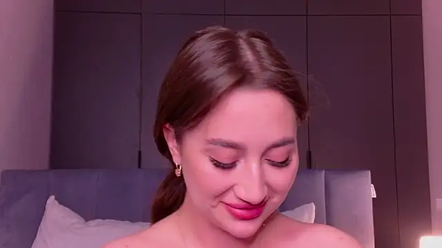 Snapshot of LucieBliss chatting on February 2026 03:28:02 PM LucieBliss online show from February 2026 03:28:02 PM