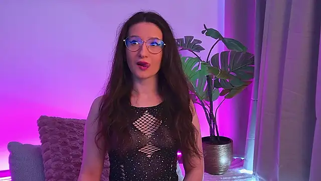 TheaMalekoo online show from March 2026 07:37:02 AM