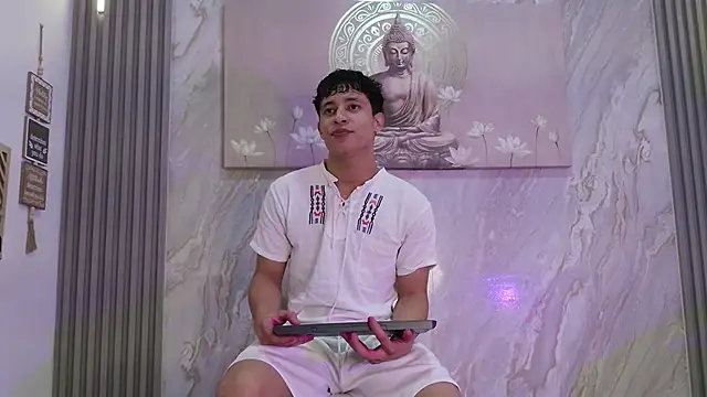 YOUNG GUYS1 online show from May 2026 07:24:01 AM