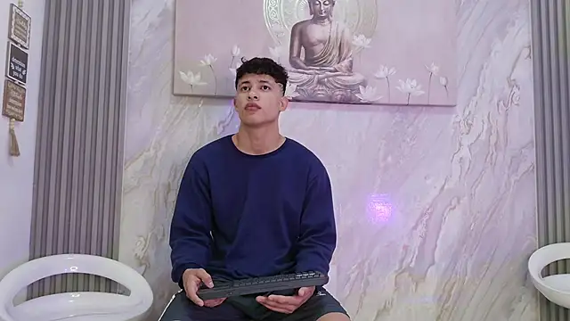 YOUNG GUYS1 online show from May 2026 07:14:02 AM