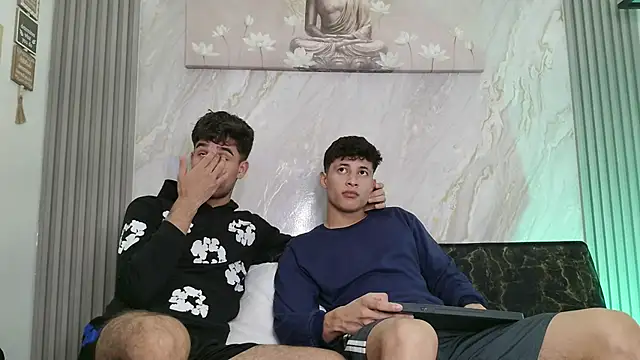 YOUNG GUYS1 online show from May 2026 07:59:02 AM