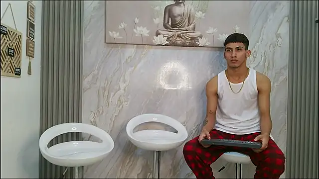 Snapshot of HORNY_PRETTY chatting on February 2026 01:28:01 PM HORNY PRETTY online show from February 2026 01:28:01 PM