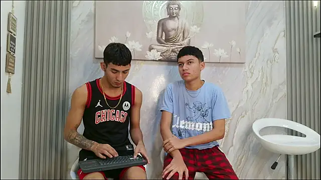 Snapshot of HORNY_PRETTY chatting on February 2026 01:15:01 PM HORNY PRETTY online show from February 2026 01:15:01 PM