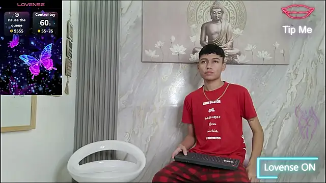 Snapshot of HORNY_PRETTY chatting on February 2026 01:12:02 PM HORNY PRETTY online show from February 2026 01:12:02 PM