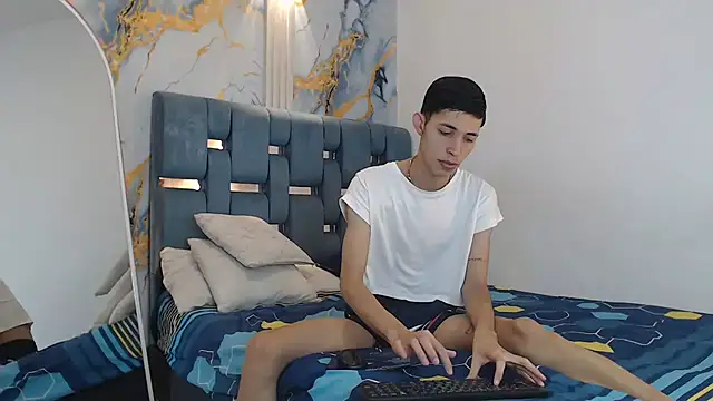 Snapshot of SWEET_RABBIT1 chatting on February 2026 07:07:01 PM SWEET RABBIT1 online show from February 2026 07:07:01 PM