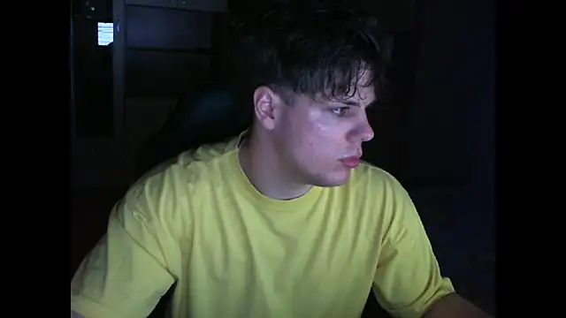 Snapshot of GymGuy0505 chatting on February 2026 09:46:01 PM GymGuy0505 online show from February 2026 09:46:01 PM