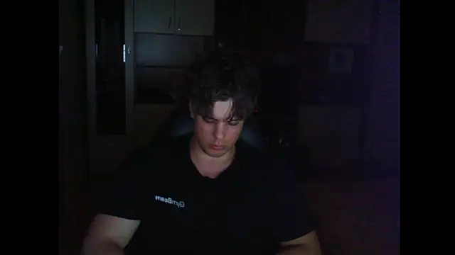 GymGuy0505 online show from May 2026 10:47:01 PM