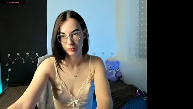 Snapshot of EmmaJacson chatting on February 2026 04:46:02 PM EmmaJacson online show from February 2026 04:46:02 PM