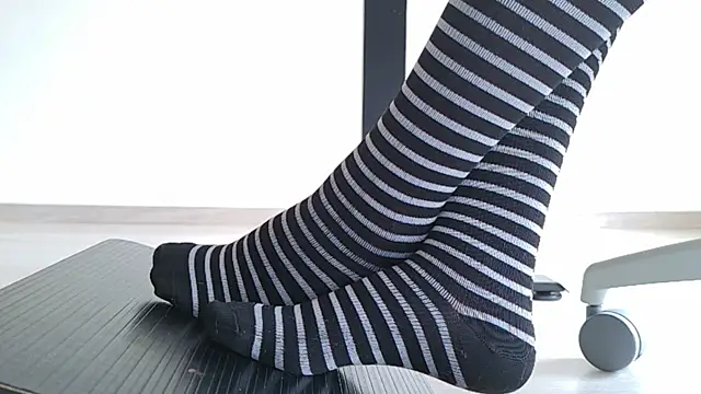 Feetbeth online show from May 2026 03:53:02 PM